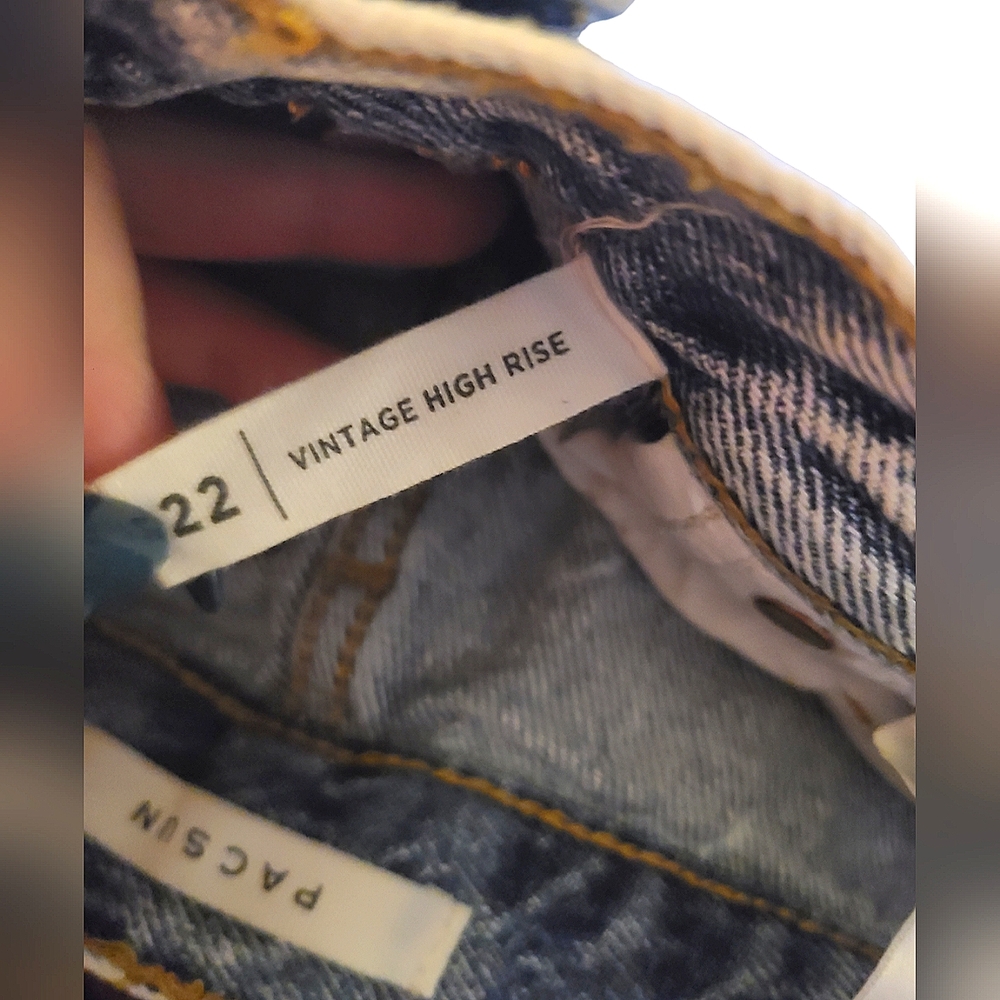 PACSUN |VINTAGE HIGH RISE DISTRESSED CUTOFF SHORTS | SIZE 22 - Picture 4 of 16